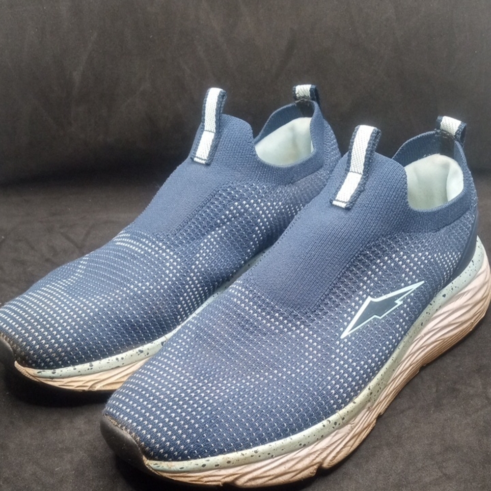 Avia Lightweight Slip On Arch Support Blue Knit Sneakers